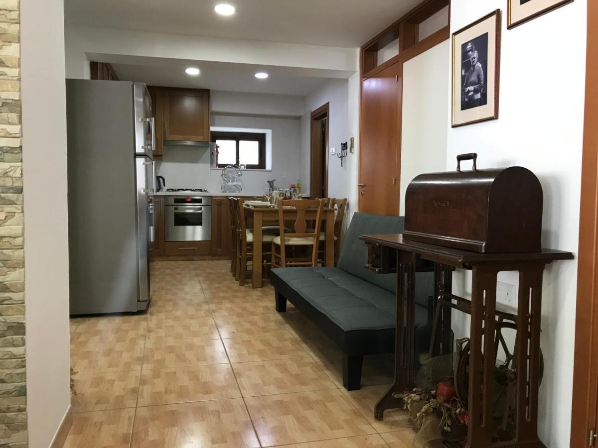 Giannoullas Luxury2Bedroom House In กาโลปานาโยติส ภายนอก รูปภาพ