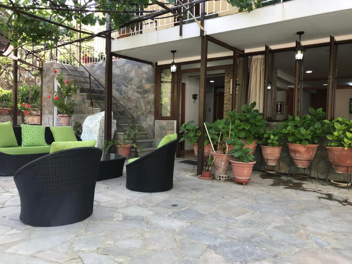 Giannoullas Luxury2Bedroom House In กาโลปานาโยติส ภายนอก รูปภาพ